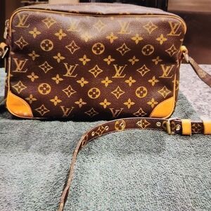 Louis Vuitton Genuine Monogram Nile Shoulder Bag